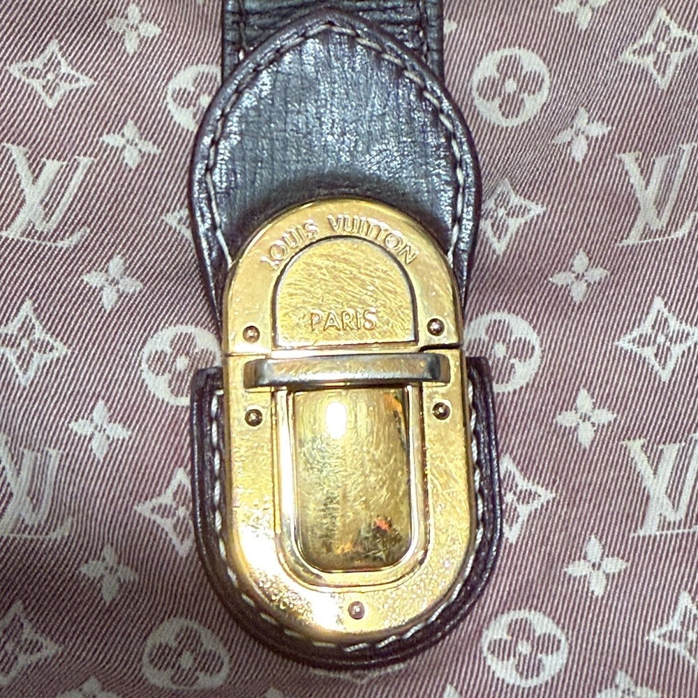 Louis Vuitton Minilin Elegie - Picture 6 of 8